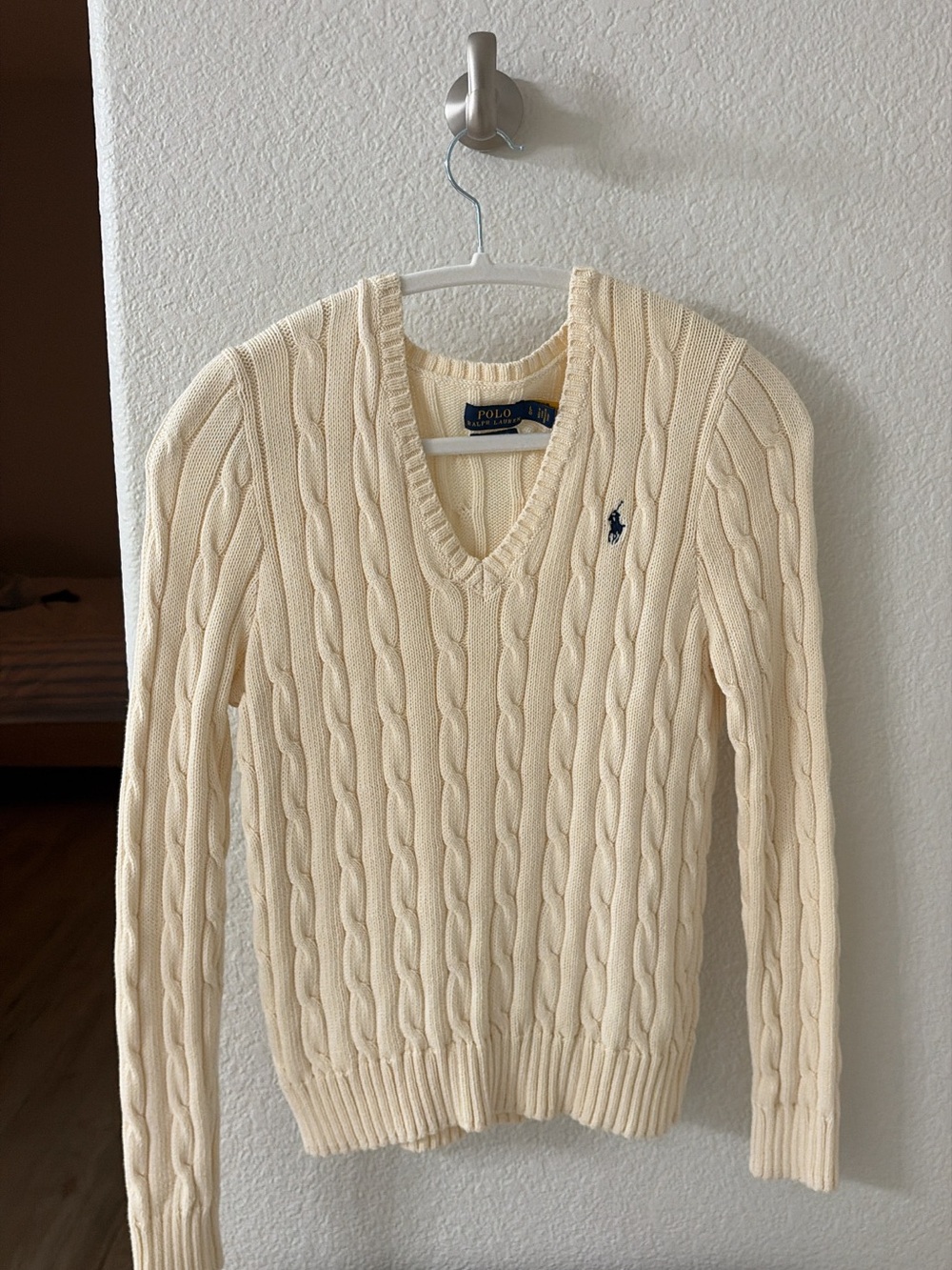 Polo Ralph Lauren Cream Pima Cotton Cable-Knit V-Neck Sweater 🤍